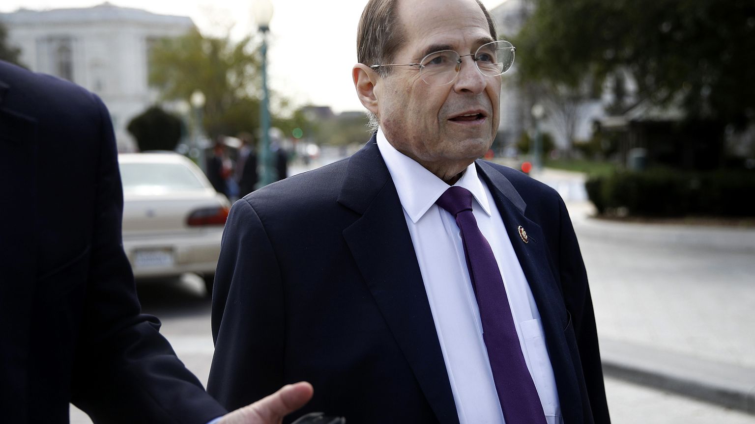 Image: JHouse Judiciary Committee Chair Jerrold Nadler speaks with a report