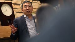 Image: U.S. 2020 Democratic presidential candidate Andrew Yang speaks at Po
