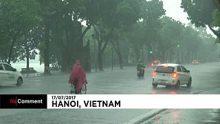 Calles inundadas en Hanói, Vietnam