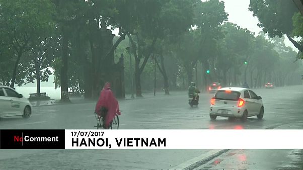 Il Tifone Talas flagella il Vietnam Il Tifone Talas flagella il Vietnam