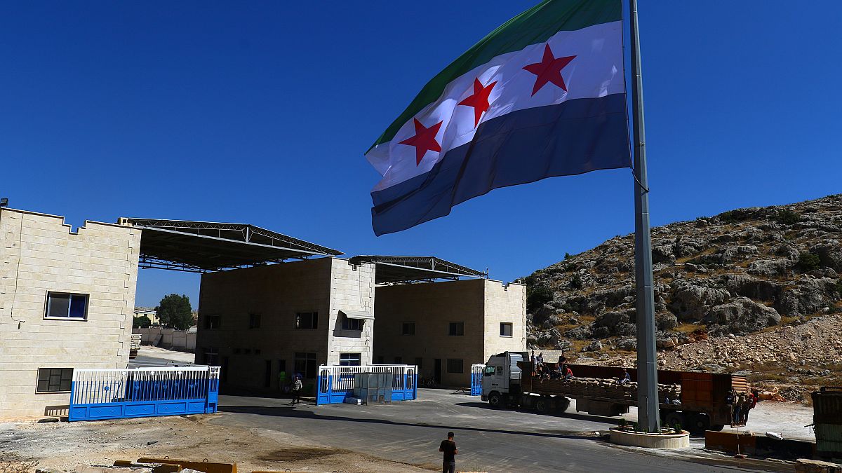 شمال غرب سوريا مسرح لاشتباكات بين فصائل مختلفة
