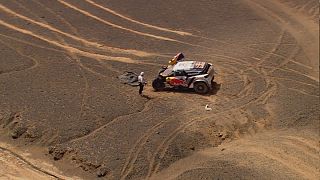 Silk Way Rally 2017: resa forzata per Loeb