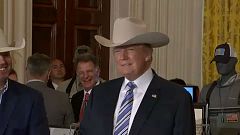 Kínában gyártat, de az amerikai terméket ajánlja Trump
