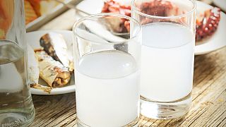 Deutsche trinken mehr Ouzo als Griechen