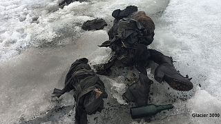 Último abrazo: aparecen los cuerpos de una pareja congelada en un glaciar suizo hace 75 años