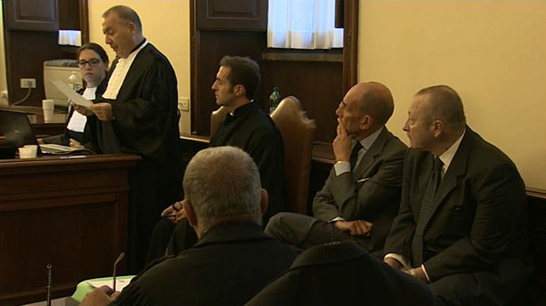 Vaticano, al via il processo per l'appartamento del Cardinale Bertone Vaticano, al via il processo per l'appartamento del Cardinale Bertone