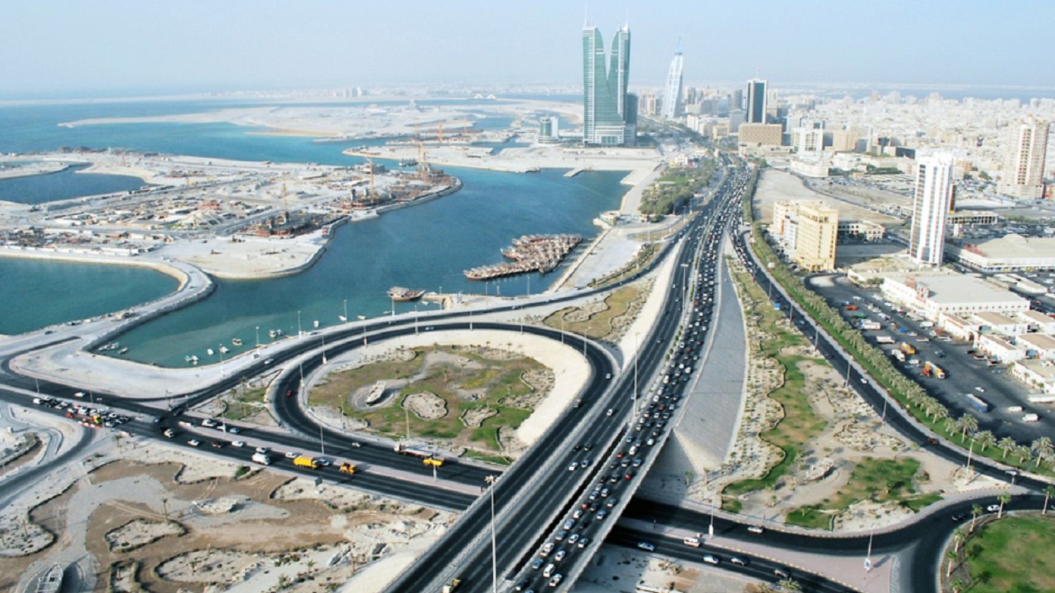 البحرين: إعتقال 4 ناشطين حقوقيين لعلاقتهم بحزب الله