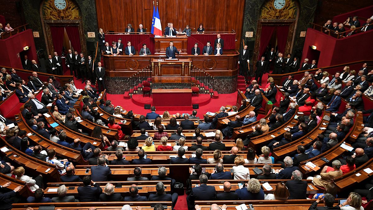 مجلس الشيوخ الفرنسي يقر مشروع قانون جديد لمكافحة الارهاب