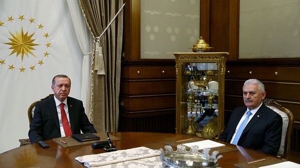 تعديل وزاري محدود في تركبا والابقاء على الفريق الاقتصادي تعديل وزاري محدود في تركبا والابقاء على الفريق الاقتصادي