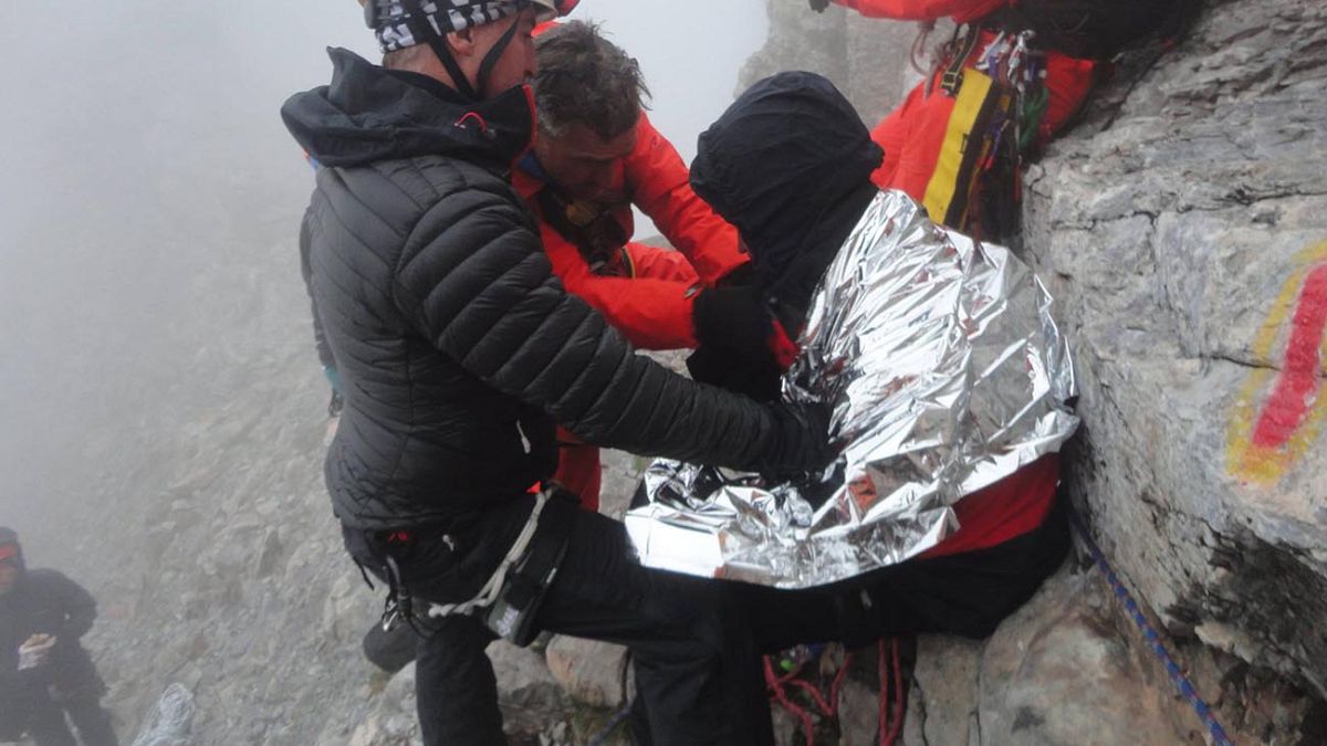 Απεγκλωβίστηκε σώος ο ορειβάτης στον Όλυμπο – Φωτογραφίες και βίντεο