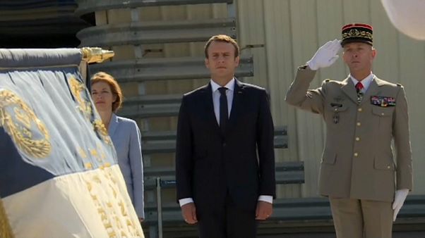 Macron shows solidarity with soldiers after army head quits Macron shows solidarity with soldiers after army head quits