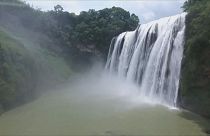 Touristenattraktion: Huanguoshu Wasserfall in China