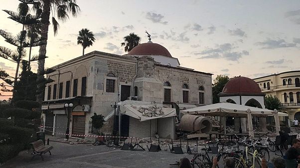 2 mortos na ilha grega de Kos após sismo na Turquia 2 mortos na ilha grega de Kos após sismo na Turquia