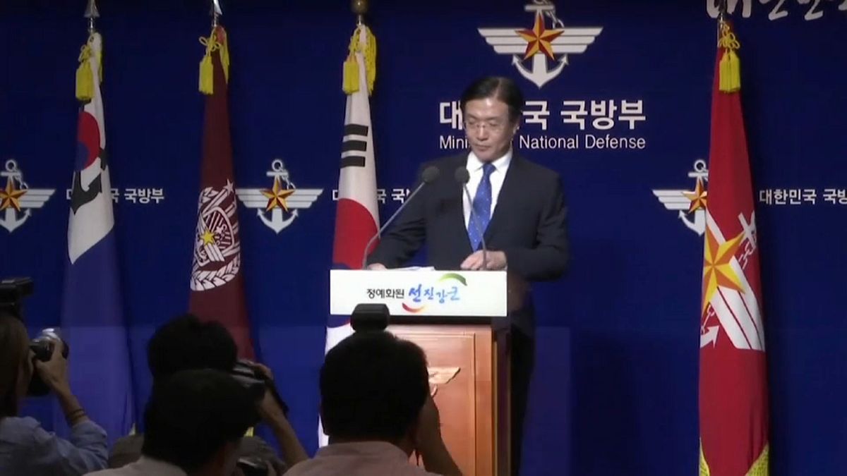 Pyongyang faz orelhas moucas a convite de Seul para reunião militar