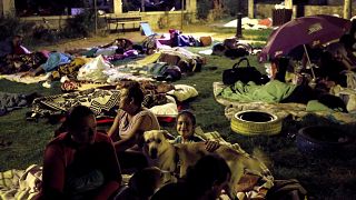 Noche a la intemperie en la isla griega de Kos por temor a nuevos terremotos