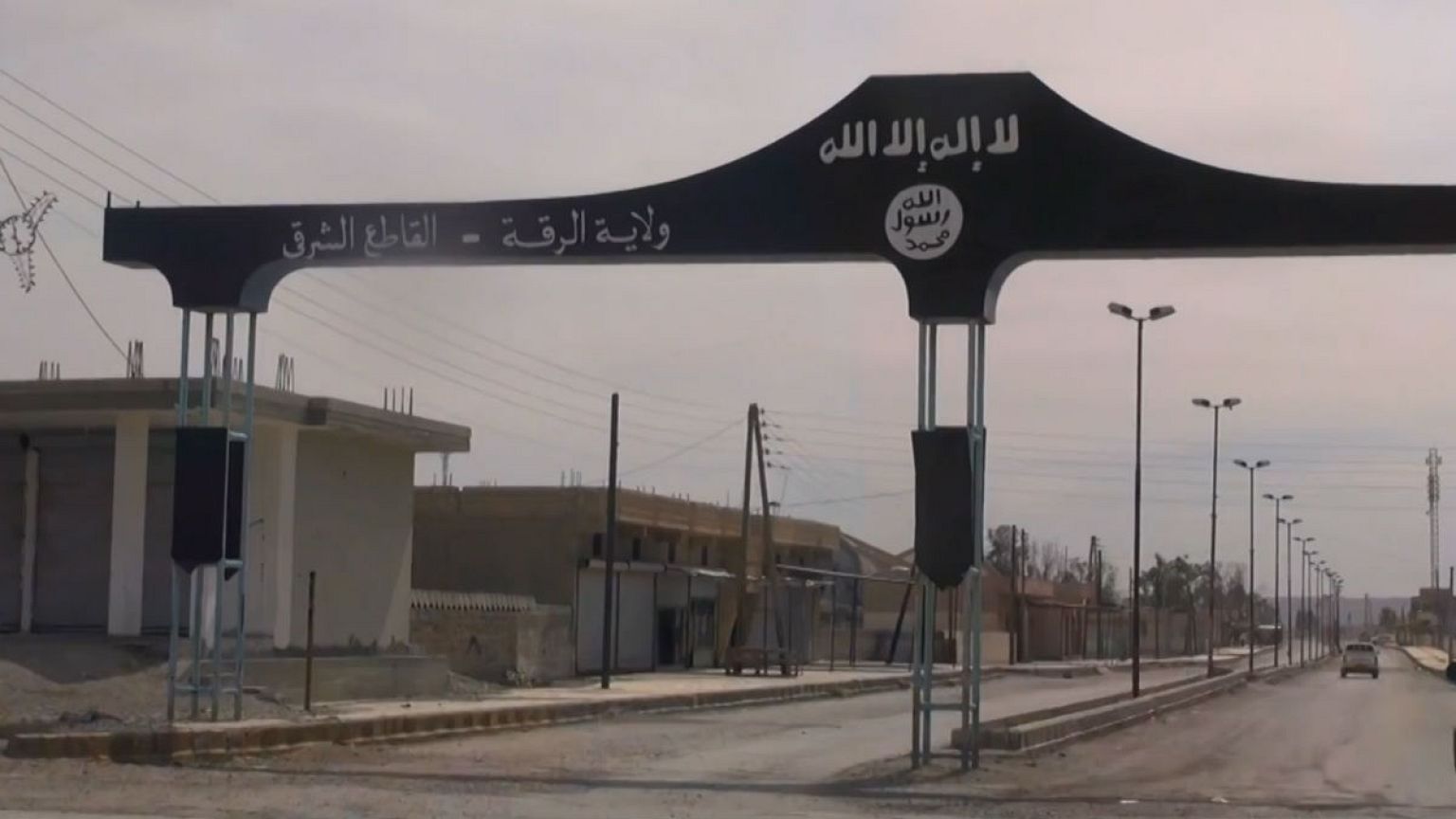 الجيش السوري يتقدم نحو الجهة الشرقية للرقة على حساب داعش