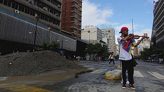 Le violoniste anti-Maduro blessé