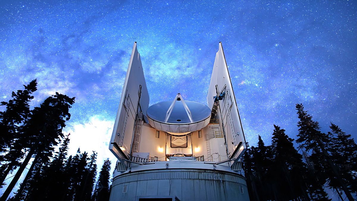Image: Submillimeter Telescope