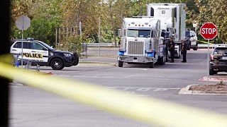 Nueve inmigrantes mueren en el interior de un camión