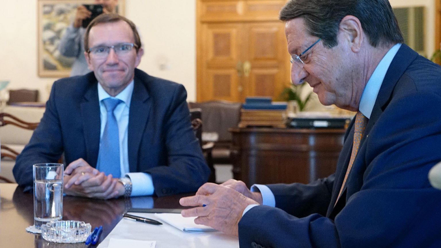 Πυρά κατά Άιντα από Λευκωσία και Αθήνα – Έντονα διαβήματα προς τον ΟΗΕ