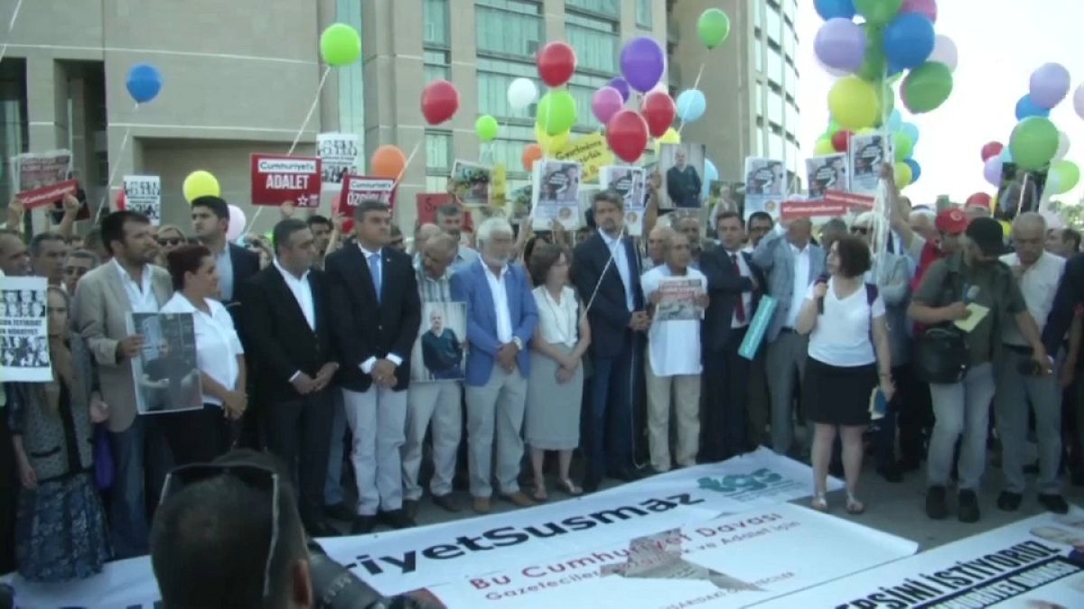 17 Turkish journalists go on trial accused of supporting terrorism