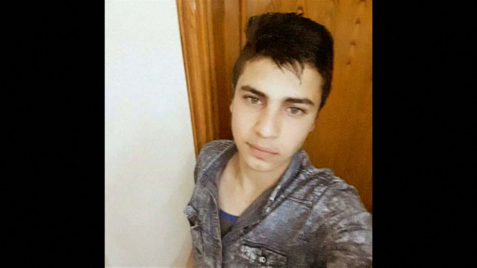 شاهد: والد الشاب الأردني يطالب الملك بالقصاص لابنه ممن قتله داخل سفارة إسرائيل بعمان