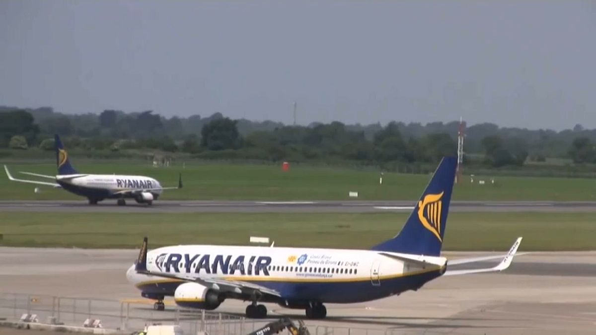 Μείωση τιμών στα αεροπορικά εισιτήρια από τη Ryanair
