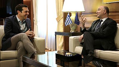 Tsipras - Moscovici: positivo il ritorno della Grecia sul mercato