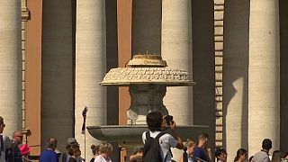 الجفاف يقطع المياه عن نافورات روما السياحية
