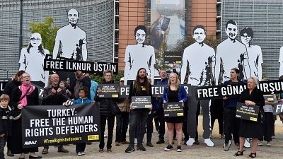 A Bruxelles Amnesty protesta contro gli arresti in Turchia