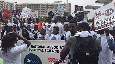 Nigeria : 500 jeunes manifestent pour abaisser les limites d'âge en politique