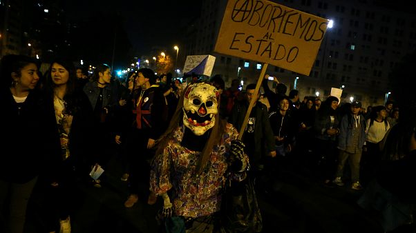 Miles de chilenos se manifiestan a favor del aborto libre Miles de chilenos se manifiestan a favor del aborto libre