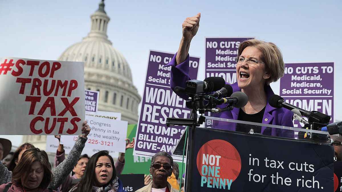 Image: Sen. Elizabeth Warren (D-MA) addresses a rally against the Republica