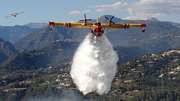 Thousands evacuated as new wildfires hit south of France