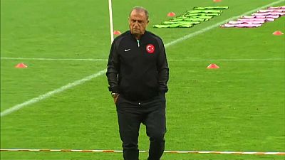 مربی تیم ملی فوتبال ترکیه استعفا داد