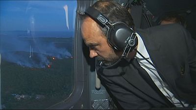 Primeiro-ministro visita palco de incêndios no sul do país