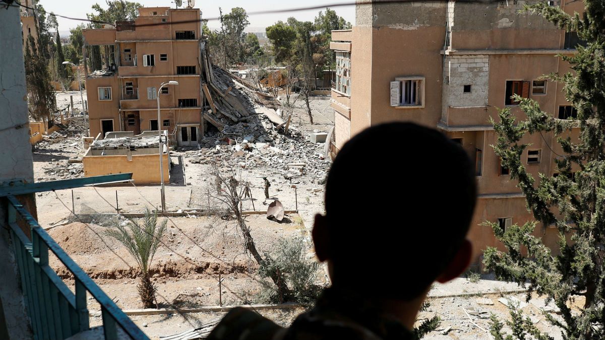 دستور آمریکا به متحدانش در سوریه: فقط علیه داعش بجنگید و نه بشار اسد