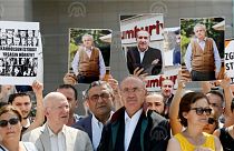 Cumhuriyet davasında Ahmet Şık'tan 'kontrollü kaos' çıkışı