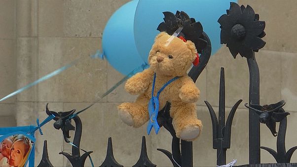 Charlie Gard: giudice dispone il trasferimento in hospice Charlie Gard: giudice dispone il trasferimento in hospice
