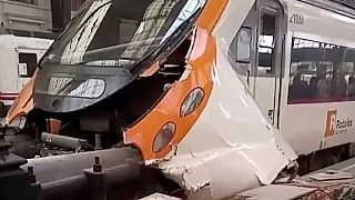 Acidente ferroviário em Barcelona faz mais de 50 feridos