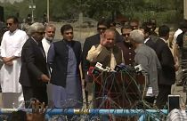 Primeiro-ministro paquistanês destituído por "desonestidade"