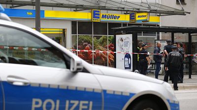 Exclusive: Eyewitness films capture of Hamburg supermarket attacker