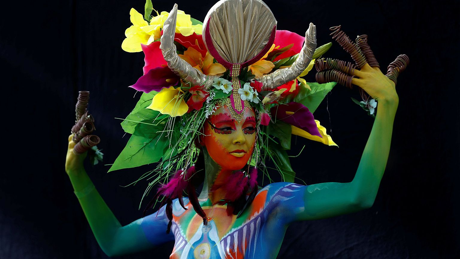 Klagenfurt Bodypainting: Verrückte Farben auf Menschen aus 50 Ländern