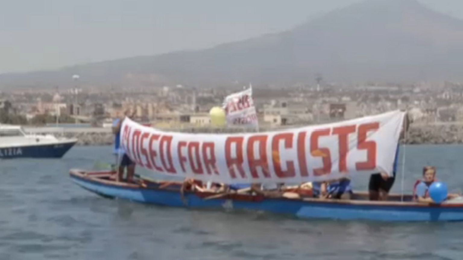 Seeblockade: Catania wehrt sich gegen das "Schiff der Schande"