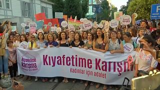 Turchia: la protesta delle donne contro le discriminazioni