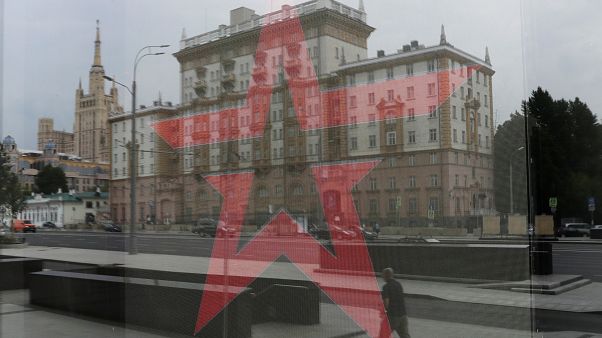 Mosca annuncia l'espulsione di centinaia di diplomatici Usa Mosca annuncia l'espulsione di centinaia di diplomatici Usa