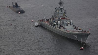 Rus donanmasının iki dev aracı