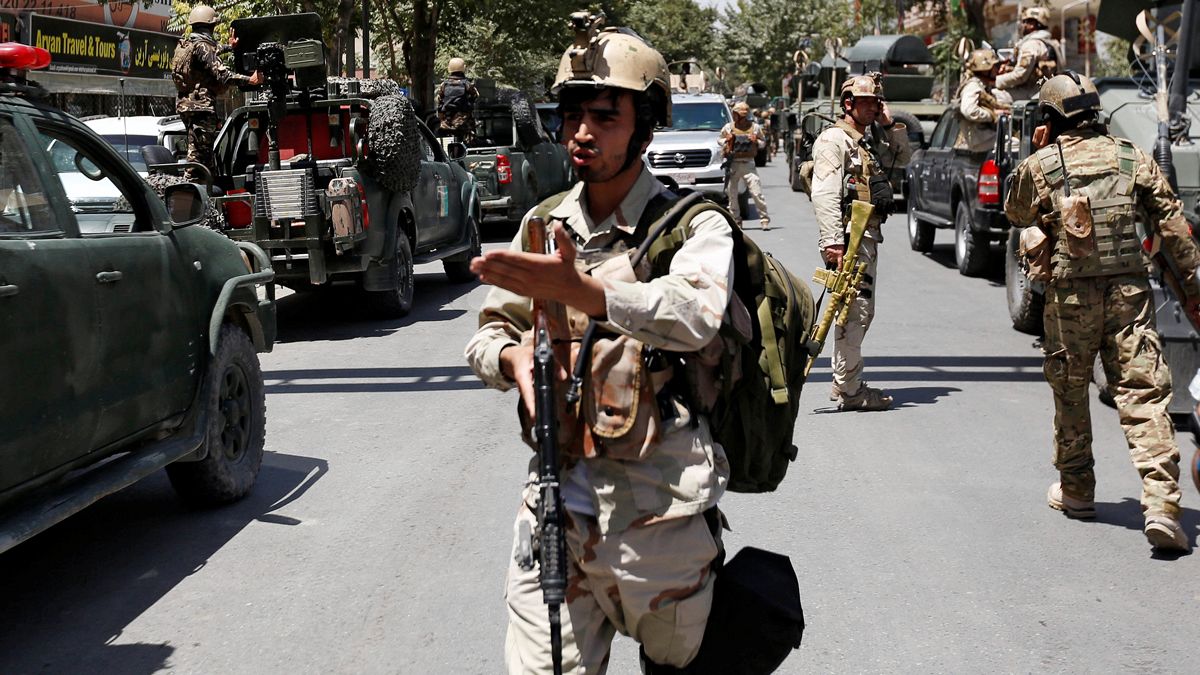گزارش تصویری؛ حمله افراد مسلح به سفارت عراق در کابل
