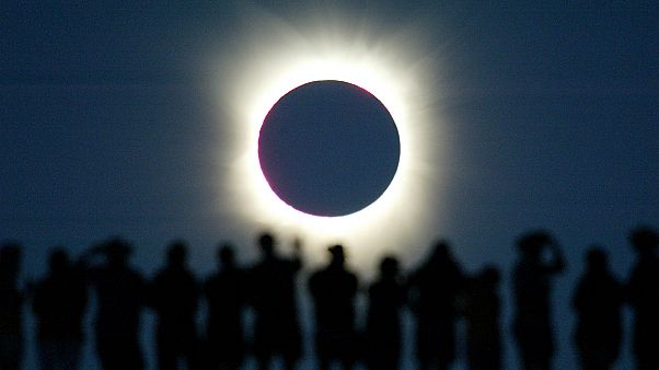 Eclipse solaire 2017 : les 11 choses que vous devez absolument savoir Eclipse solaire 2017 : les 11 choses que vous devez absolument savoir