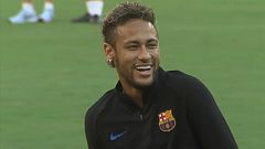 البرازيلي نيمار صاحب أكبر صفقة تعاقد في تاريخ كرة القدم